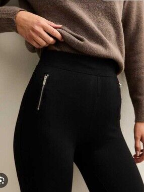Ann Taylor  Black Stretch Waistband Cigarette Pants - Size XS Like New